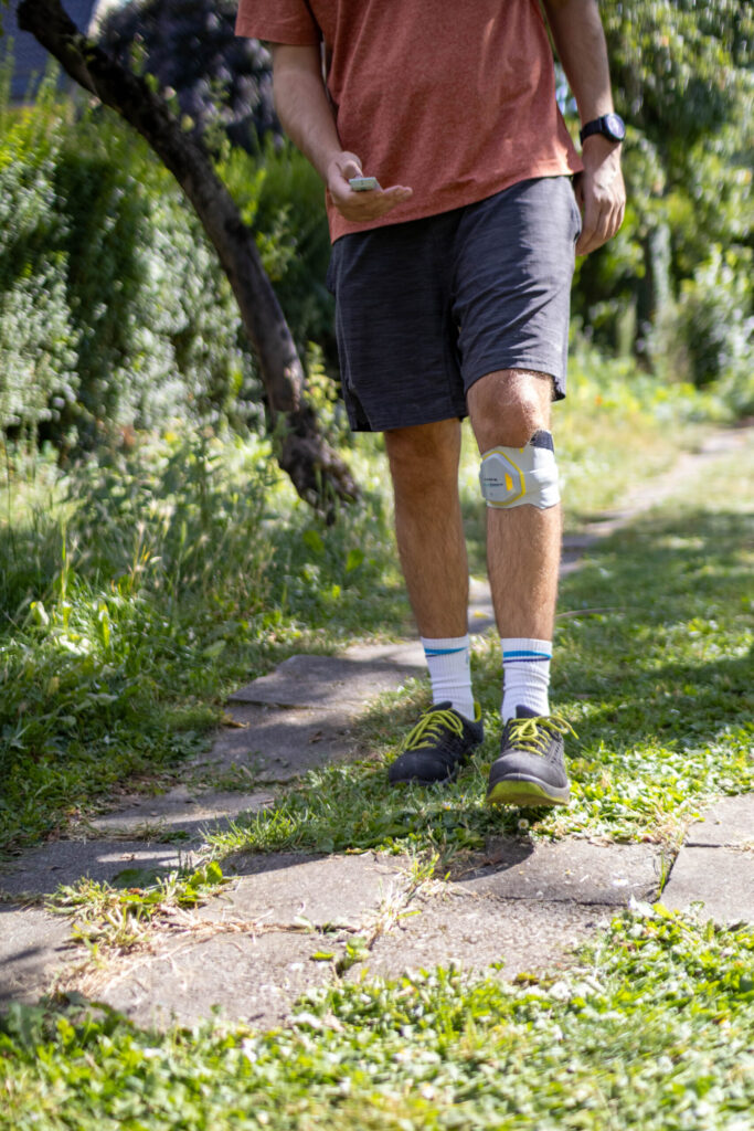 innostepwl from Heller Medizintechnik in use for patients with weak foot dorsiflexion in the garden